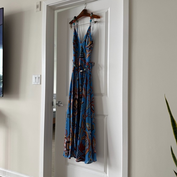 Farm Rio Blue Sunset Tapestry Sleeveless Midi Dress - Picture 5 of 9